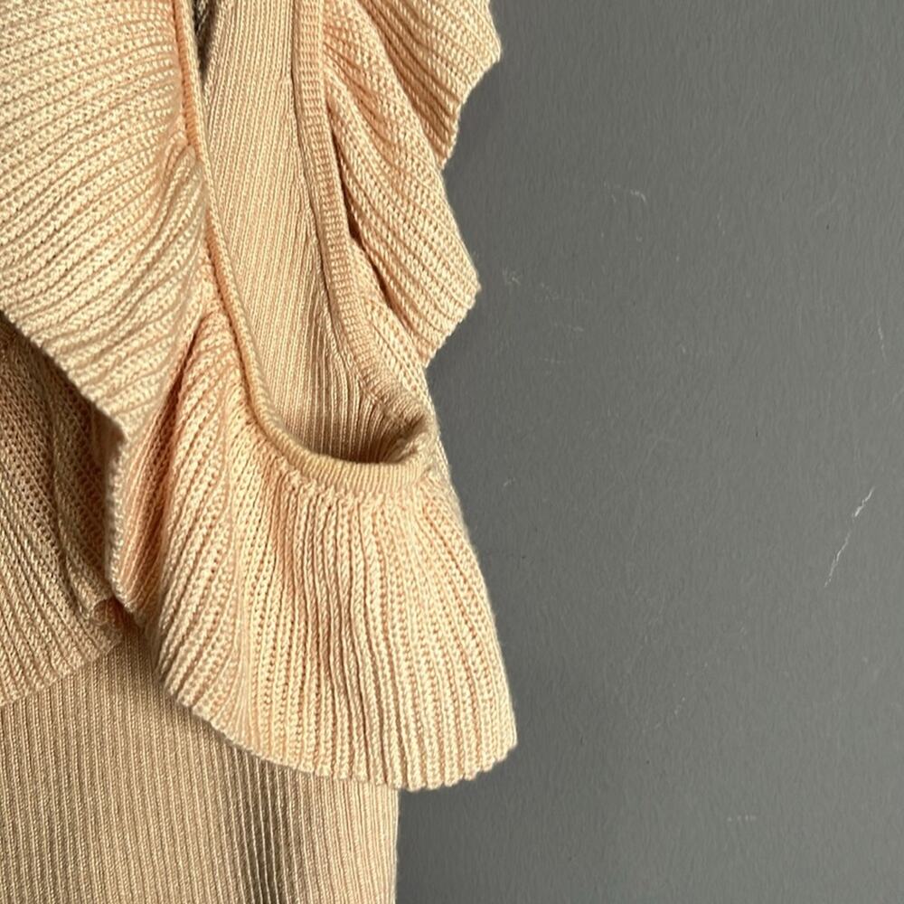 Lulu’s Pale Pink Ribbed Ruffled Cropped Top Size Medium - Picture 4 of 8